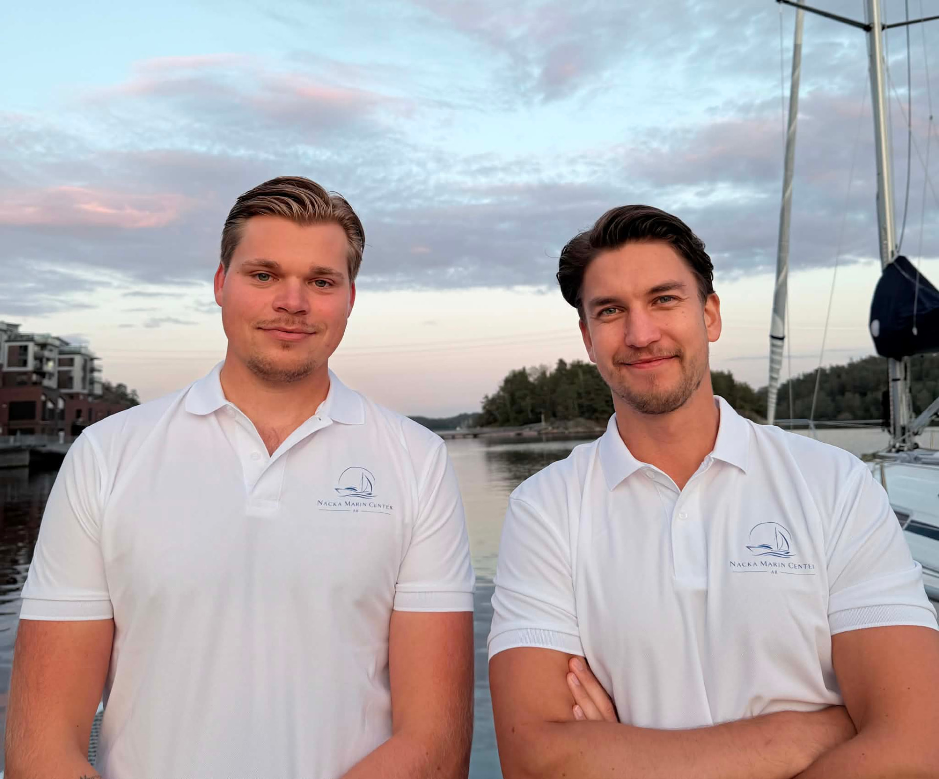 Anton Hallberg och Joakim Fornesten, grundare av Nacka Marin Center, vid bryggan i Tollare